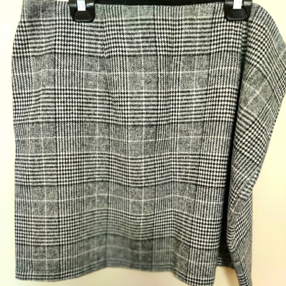 Skirt for women